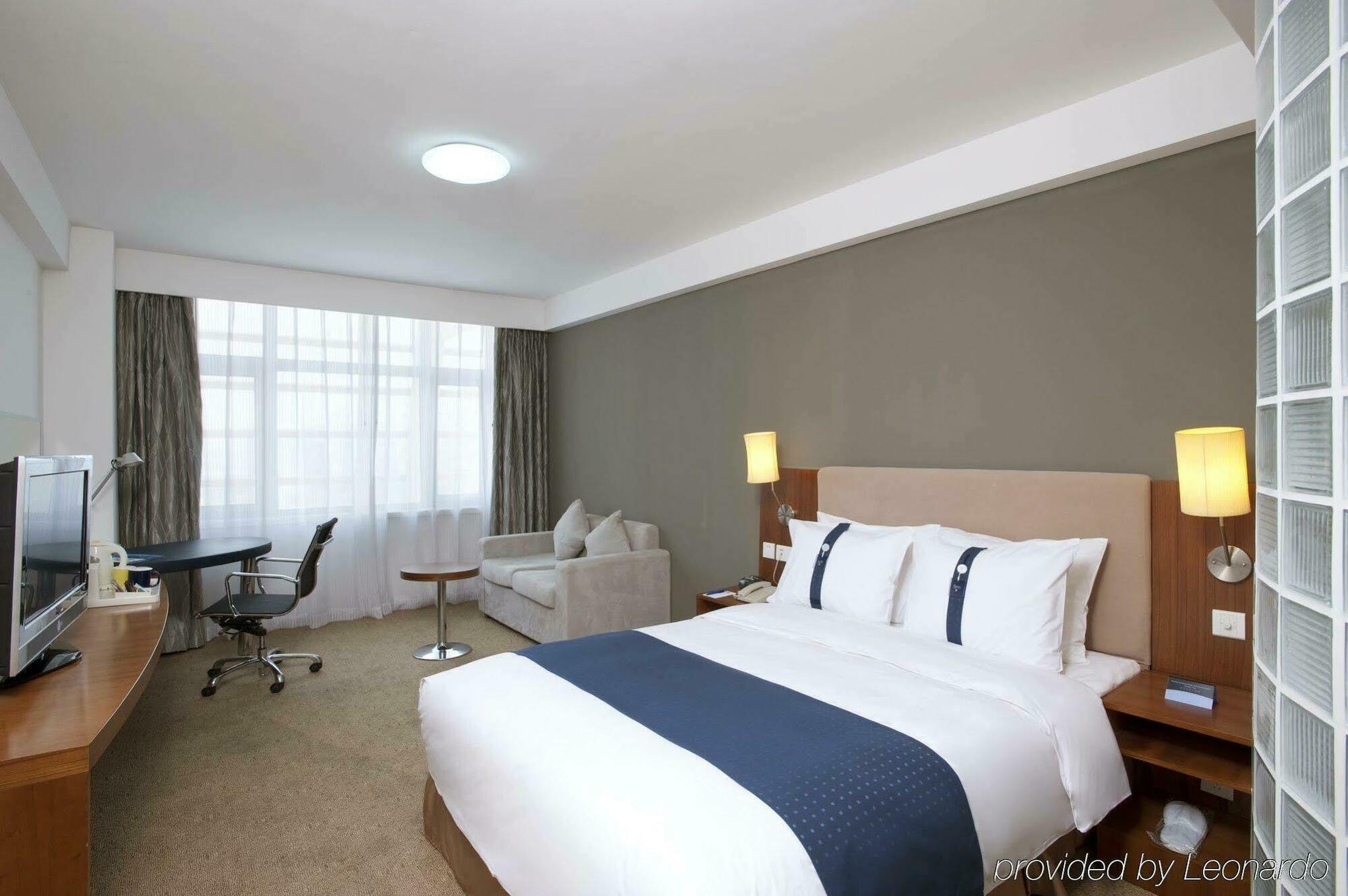 Holiday Inn Express Tianjin Binhai Номер фото